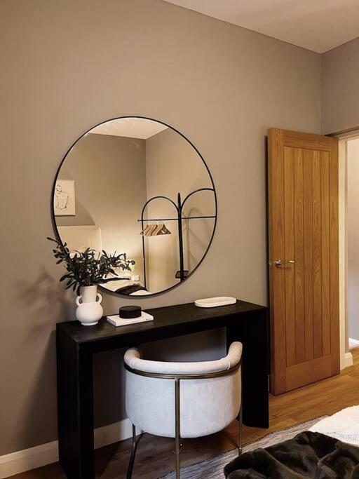Modern Ground Floor Apartment ทอดมอร์เดน ภายนอก รูปภาพ